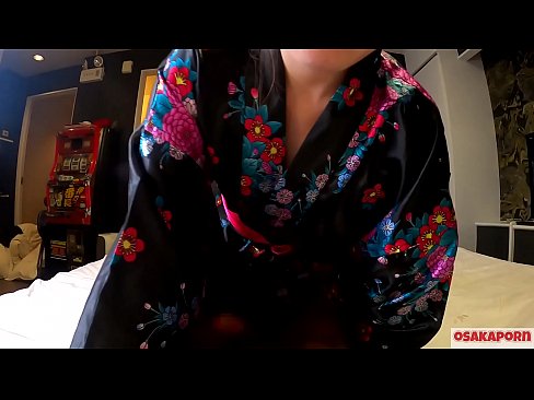 ❤️ Jong cosplay-meisie hou van seks tot orgasme met 'n spuit in 'n perdevrou en 'n blowjob. Asiatiese meisie met harige poes en pragtige tiete in tradisionele Japannese kostuum in amateurvideo wat masturbasie met fokspeelgoed wys. Sakura 3 OSAKAPORN. ️❌  Seks op af.robosexshop.ru ❌️
