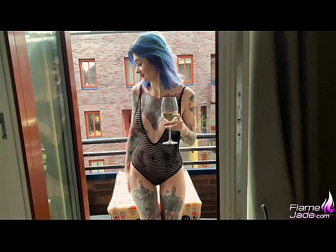 ❤️ Geweldige meisie suig met 'n gulp en fokken passievol onder die oop lug ️❌  Seks op af.robosexshop.ru ❌️